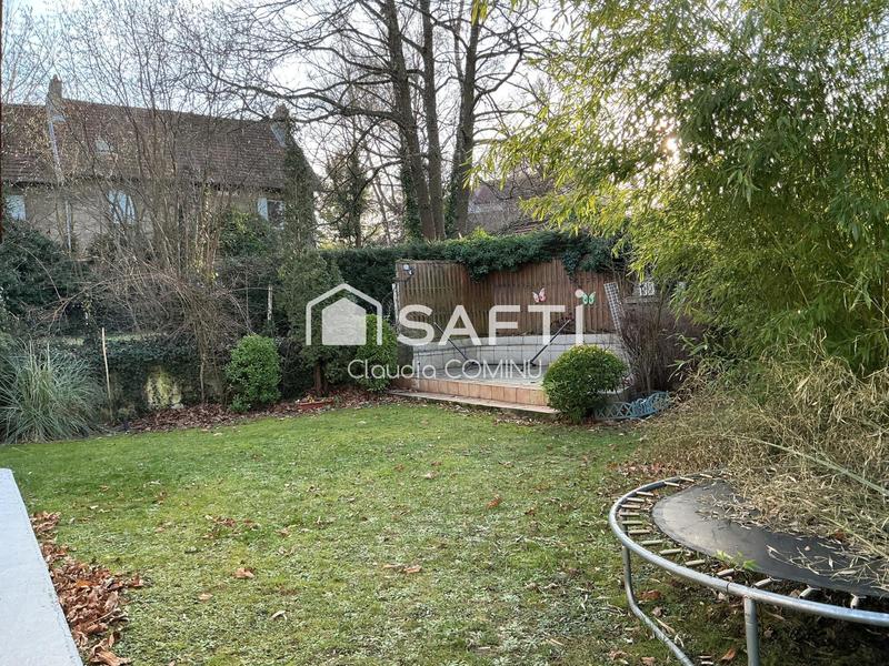 Maison - 183 m² - 7 pièces