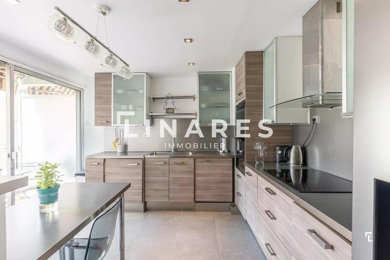 Appartement - 75 m² - 3 pièces