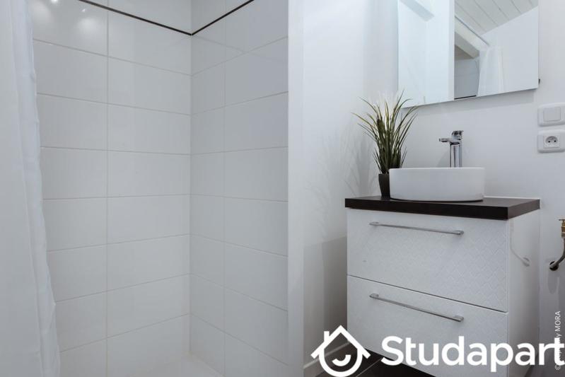 Chambre - 9 m² - 1 pièce