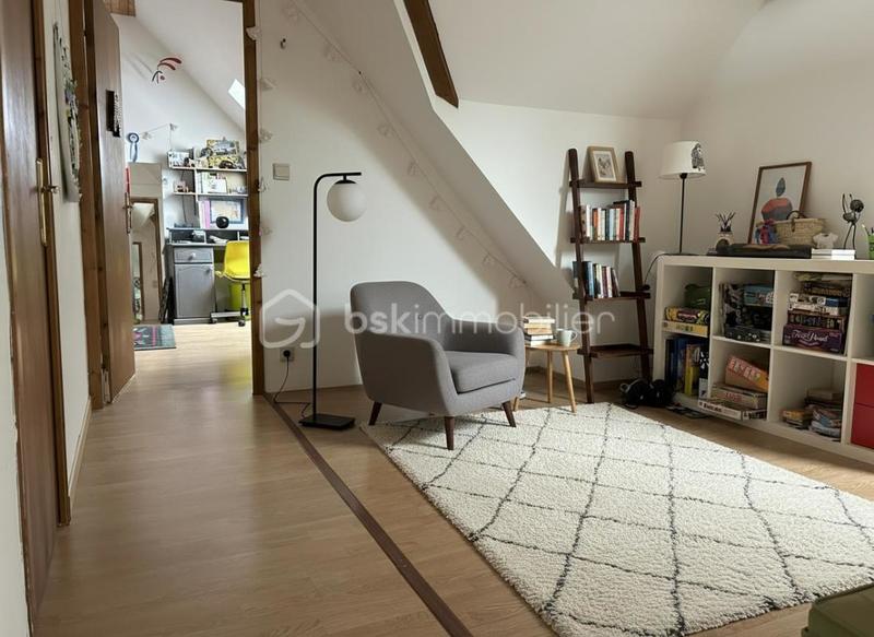 Maison - 180 m² - 8 pièces