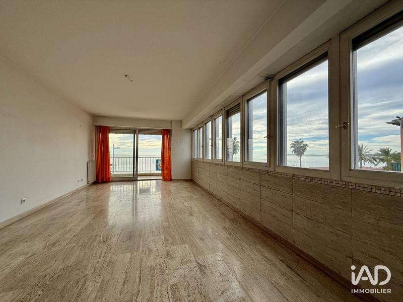 Appartement - 93 m² - 3 pièces