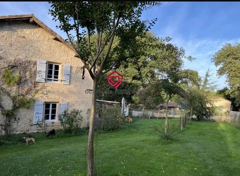 Propriété - 356 m² - 15 pièces