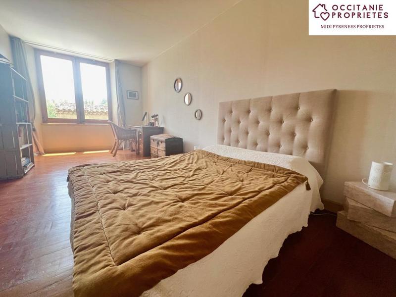 Propriété - 153 m² - 7 pièces