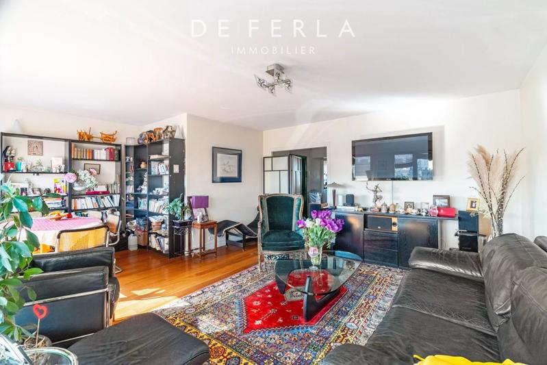 Appartement - 100 m² - 5 pièces