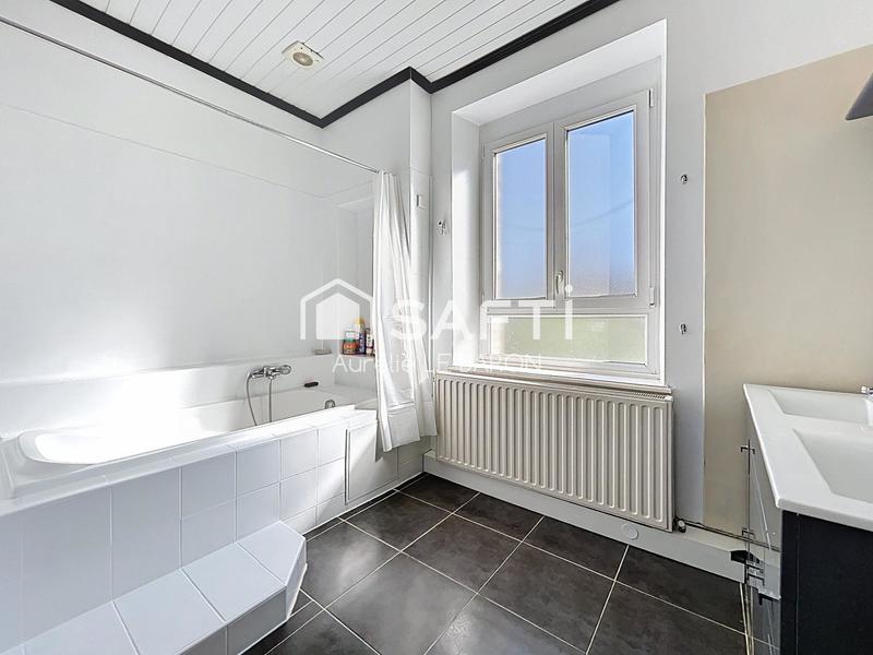 Maison - 185 m² - 7 pièces