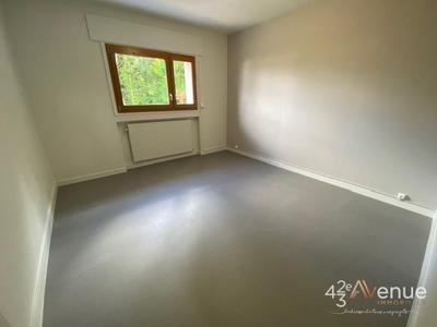 Maison - 199 m² - 7 pièces