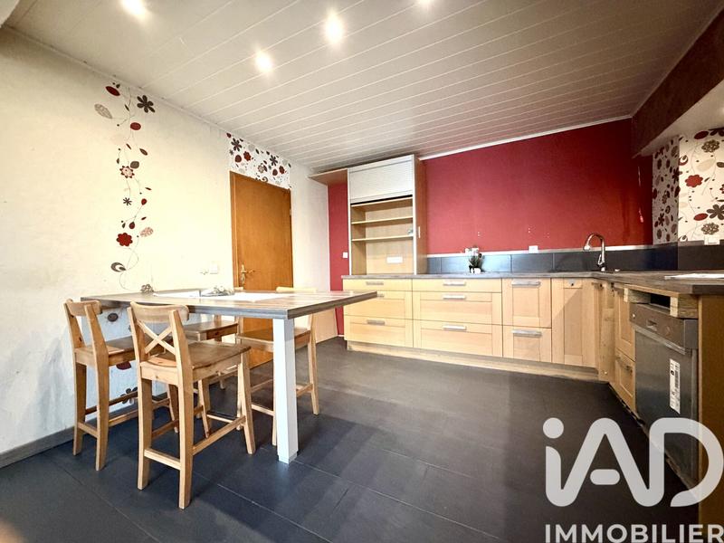 Maison - 239 m² - 5 pièces
