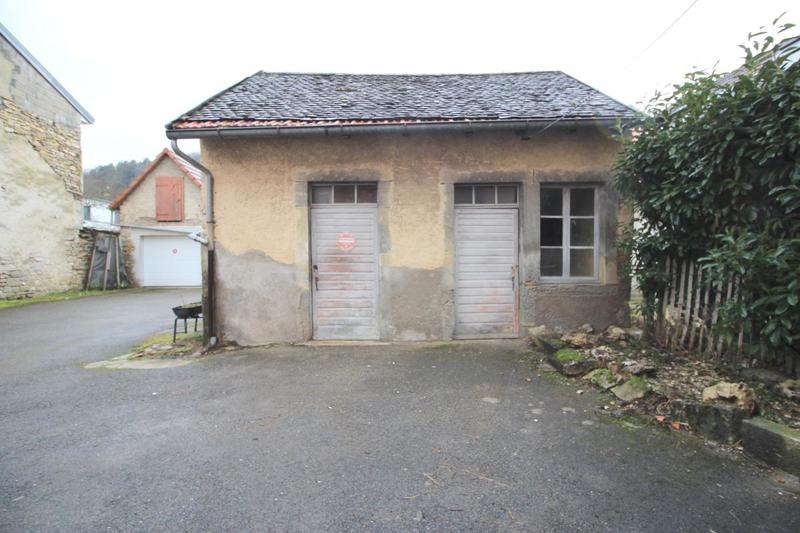 Local commercial - 121 m² - 3 pièces