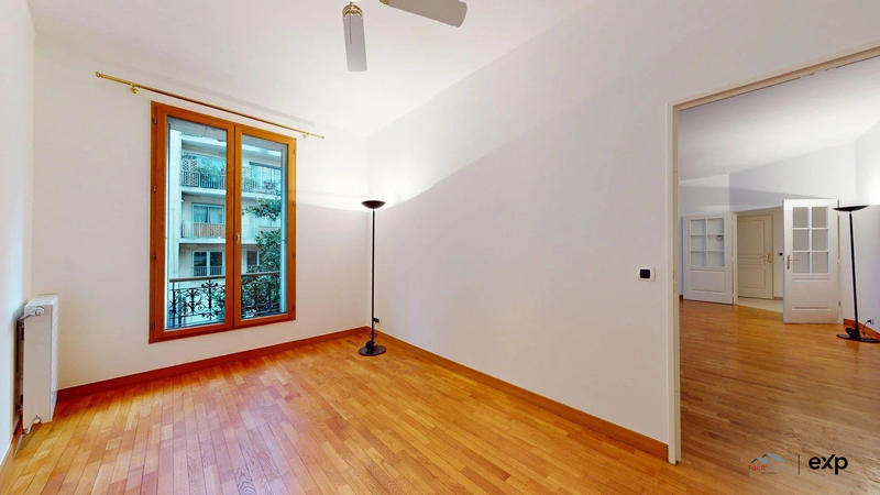 Appartement - 120 m² - 4 pièces