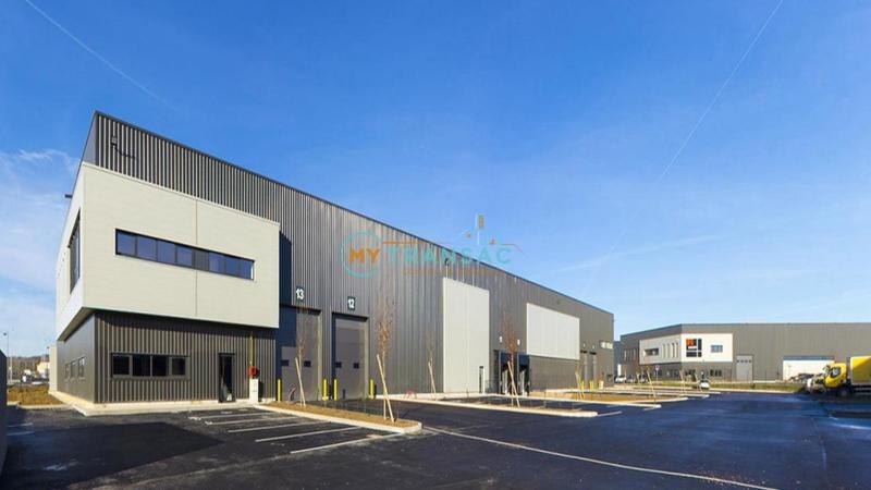 Entrepôt - 1 651 m²