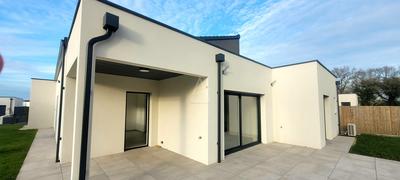 Maison contemporaine - 166 m² - 7 pièces