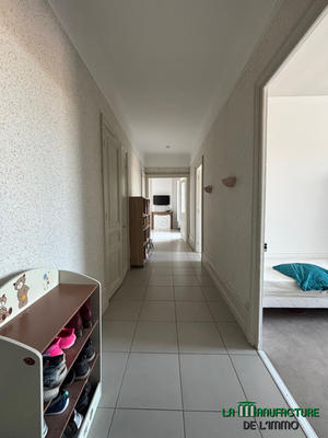 Appartement - 82 m² - 4 pièces