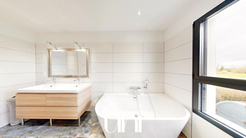 Maison - 155 m² - 5 pièces