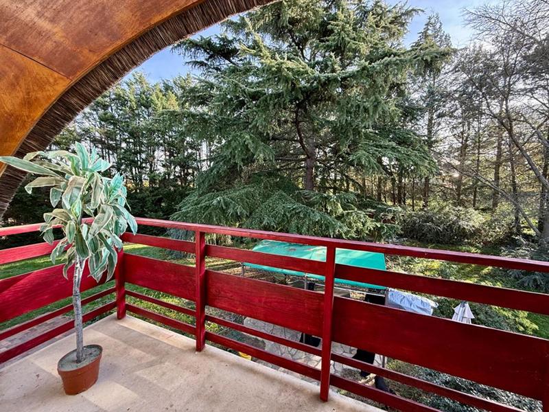 Maison - 198 m² - 6 pièces