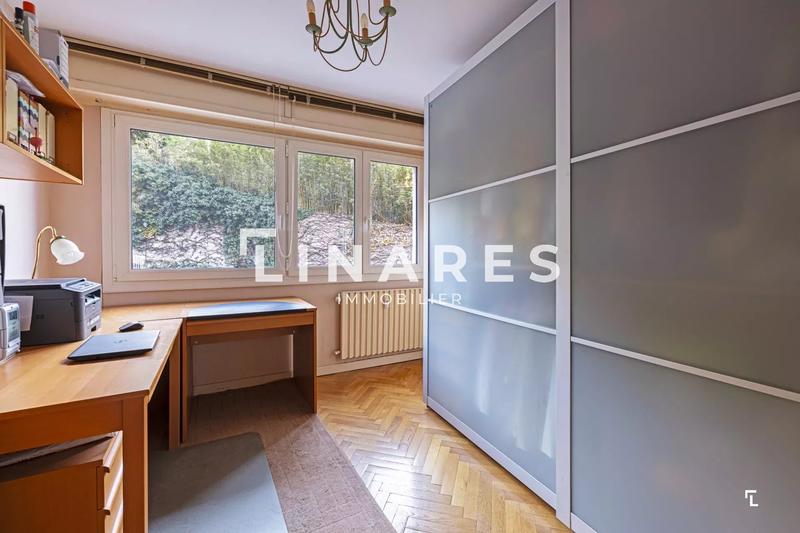 Appartement - 120 m² - 5 pièces