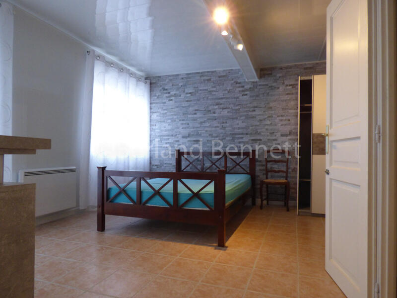 Maison en pierre - 94 m² - 4 pièces