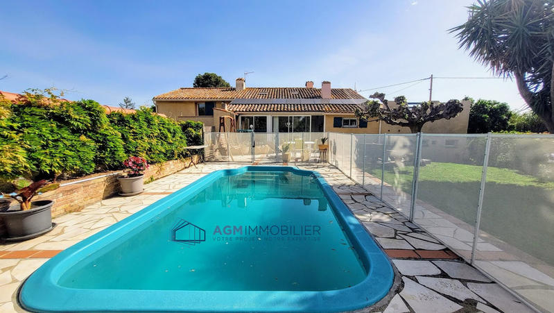 Maison - 180 m² - 7 pièces