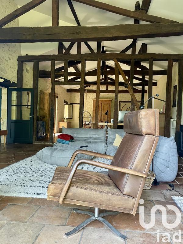 Maison - 409 m² - 8 pièces