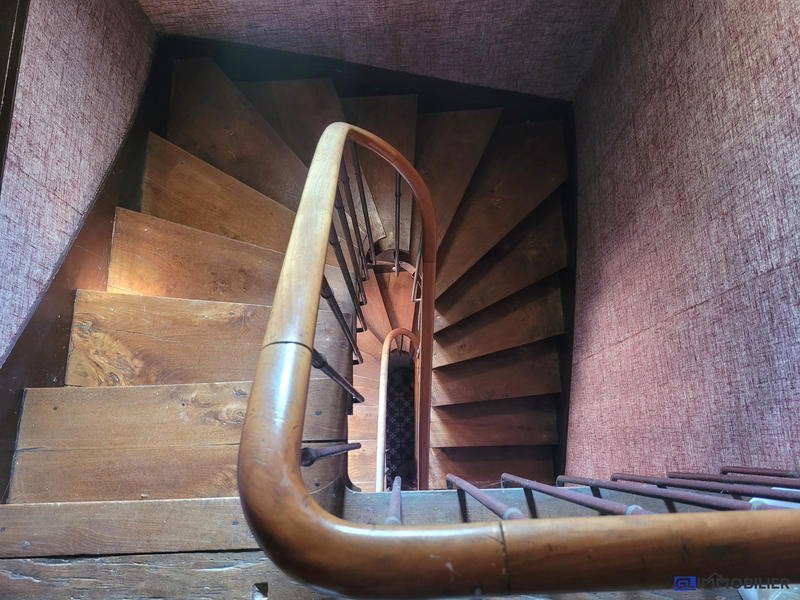 Maison ancienne - 220 m² - 11 pièces