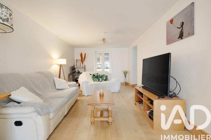 Maison - 253 m² - 8 pièces