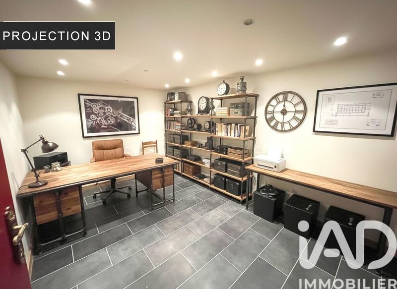 Maison - 193 m² - 8 pièces