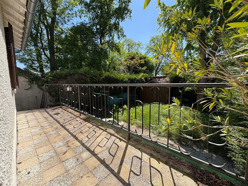 Maison - 95 m² - 5 pièces