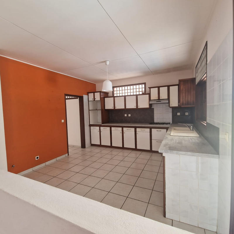 Maison - 150 m² - 4 pièces