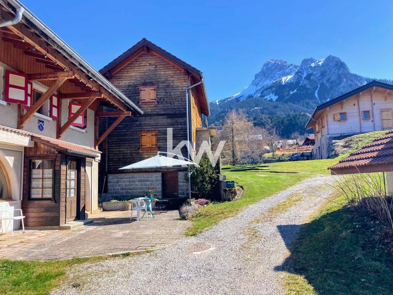 Maison ancienne - 165 m² - 9 pièces