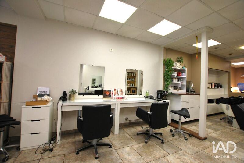 Local commercial - 102 m²