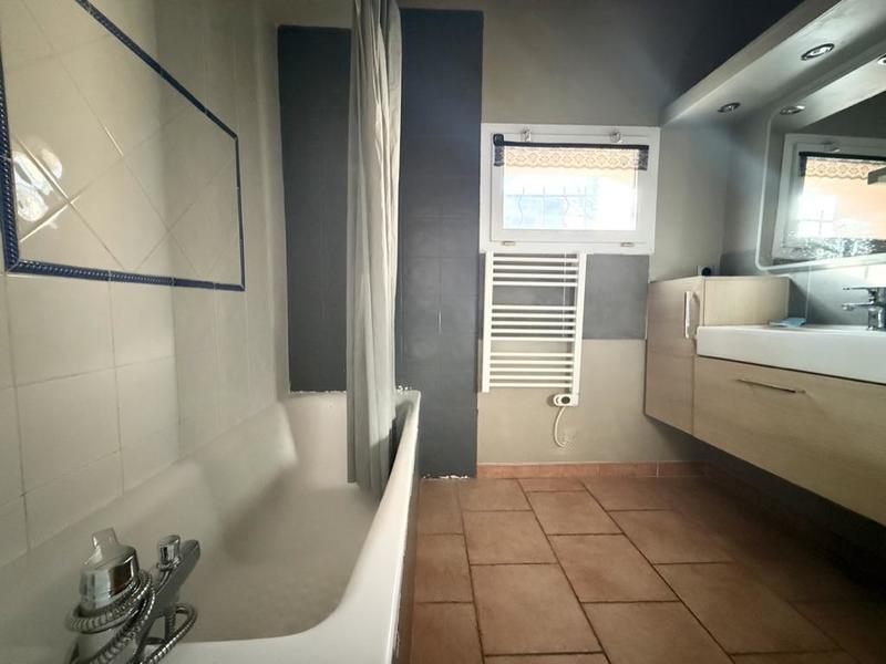 Appartement - 75 m² - 4 pièces