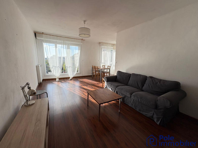 Appartement - 84 m² - 4 pièces