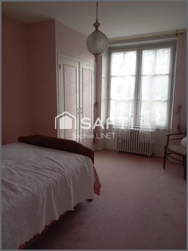 Maison - 232 m² - 11 pièces