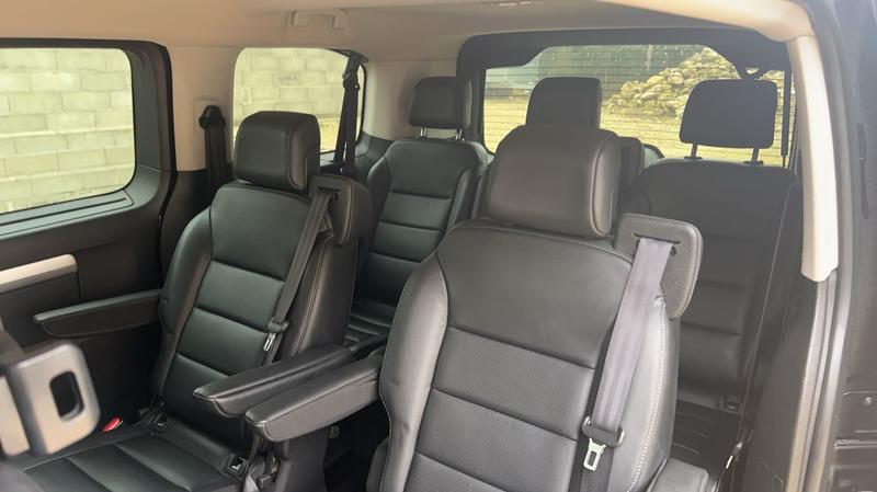 Peugeot Traveller Combi m Standard 2.0 BlueHDi 177 Eat8 Business Vip