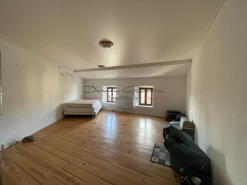 Maison de village - 80 m² - 3 pièces