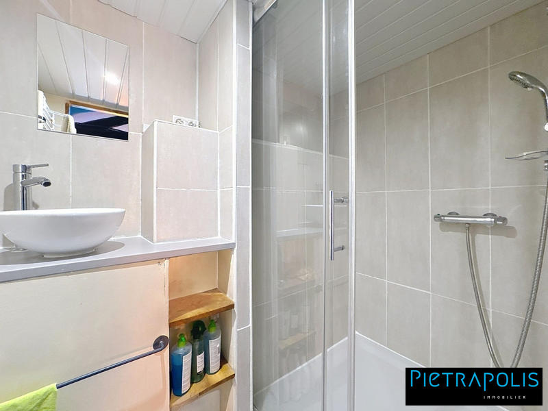 Maison - 269 m² - 7 pièces