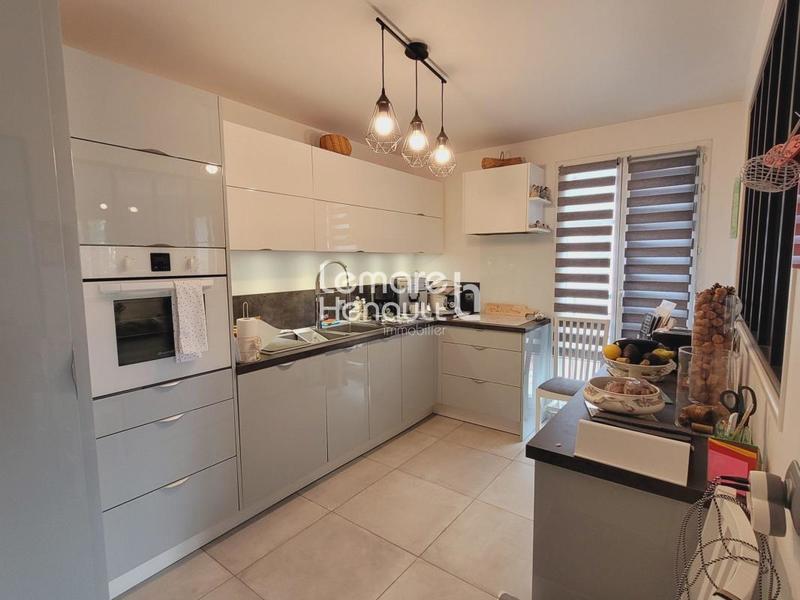 Appartement - 83 m² - 4 pièces