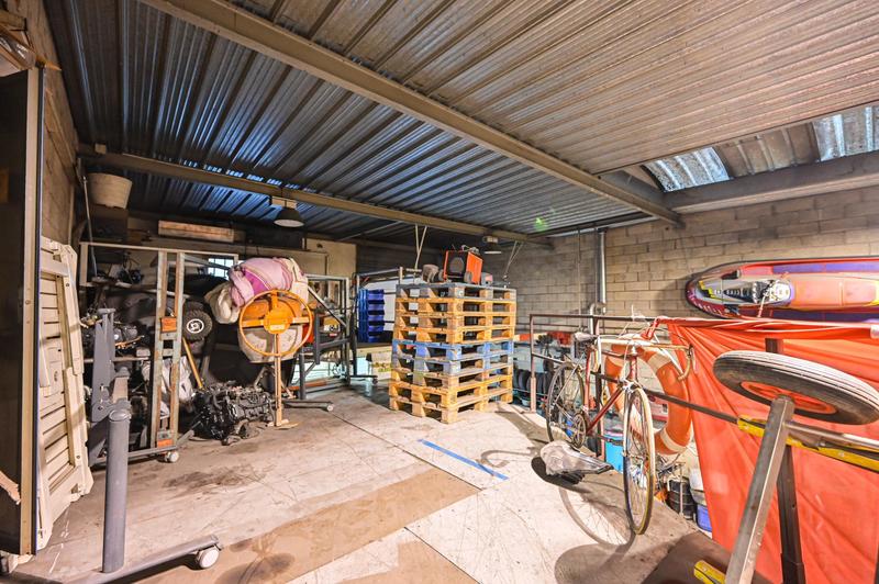 Local commercial - 340 m² - 4 pièces