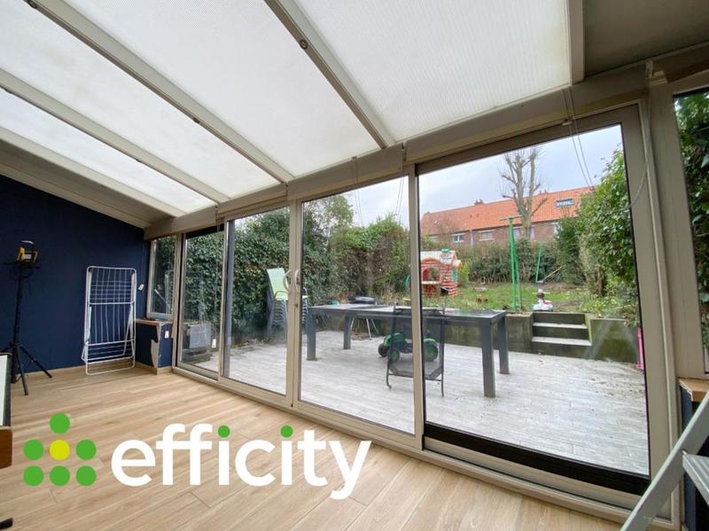 Maison - 98 m² - 5 pièces