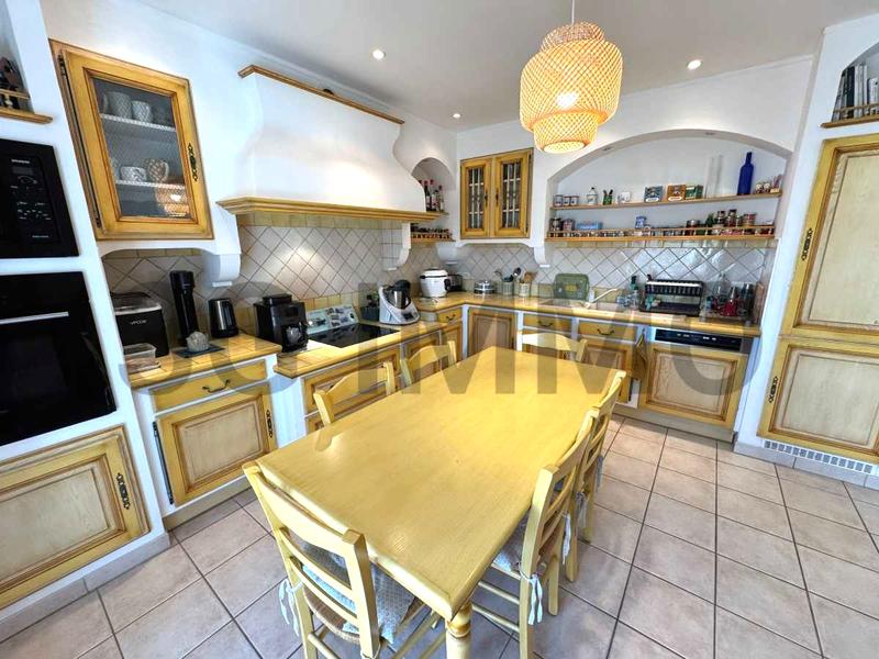 Villa - 140 m² - 6 pièces