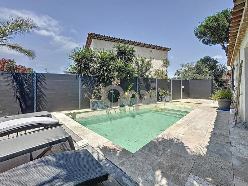 Maison - 111 m² - 6 pièces