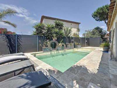 Maison - 111 m² - 6 pièces