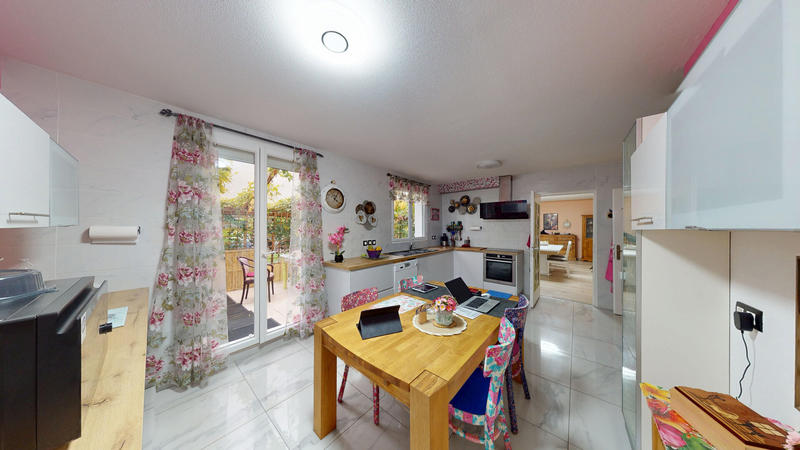 Maison - 165 m² - 6 pièces