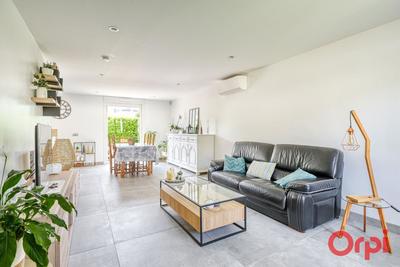 Maison - 88 m² - 4 pièces