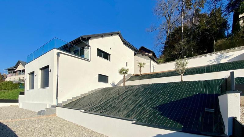 Maison - 240 m² - 6 pièces