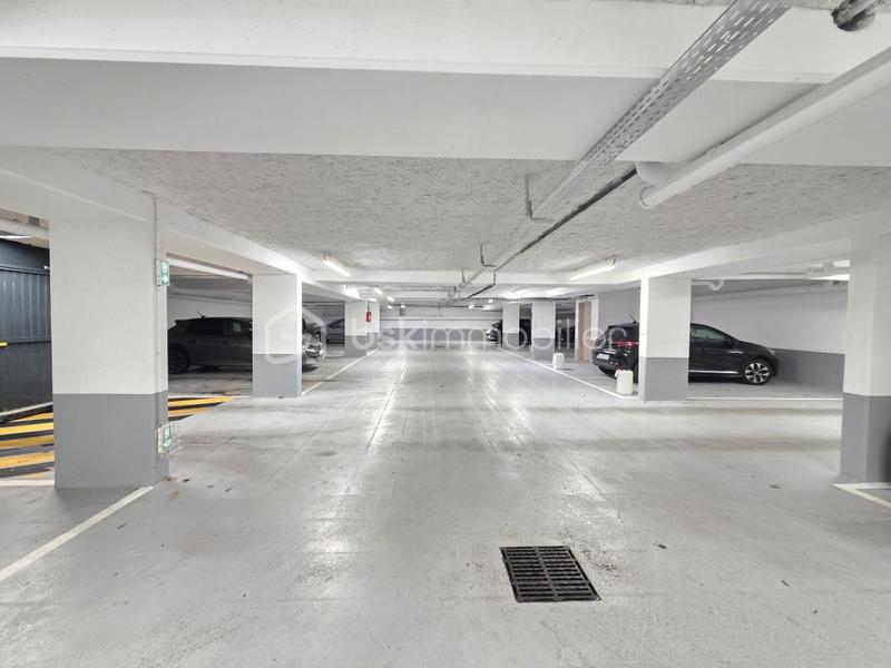 Parking - 13 m²