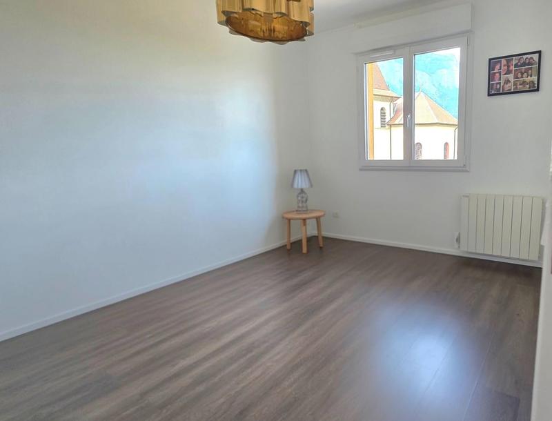 Appartement - 120 m² - 6 pièces
