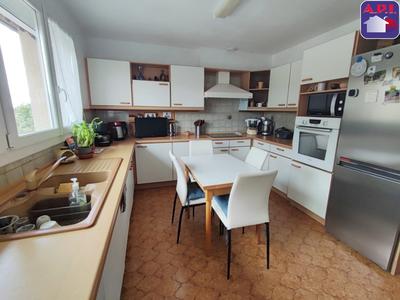 Maison - 195 m² - 7 pièces