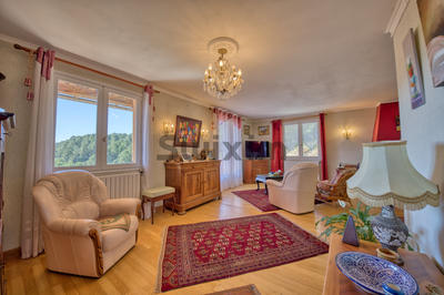 Villa - 170 m² - 6 pièces