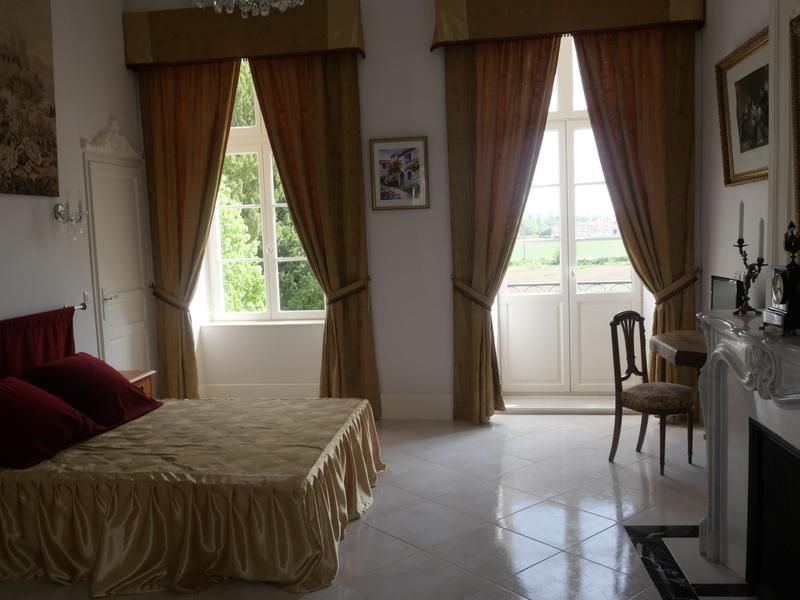 Château - 685 m² - 17 pièces