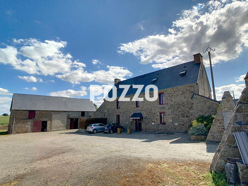 Maison - 360 m² - 14 pièces